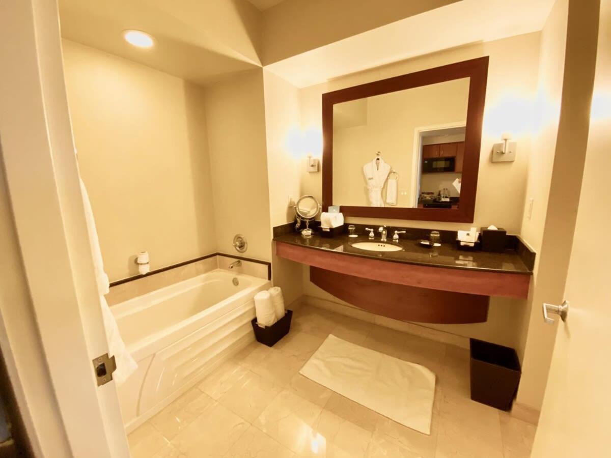 Trump International Resort By Zen Vacation Rentals Miami Beach Exteriér fotografie